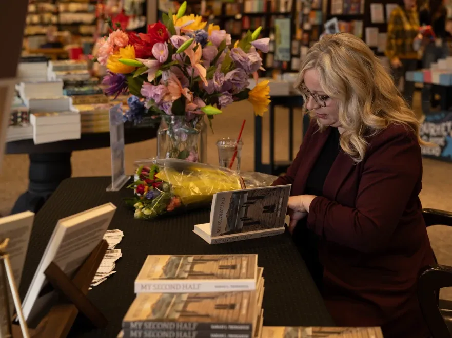 BOOK SIGNING @ BARNES & NOBLE - Boardman, Ohio